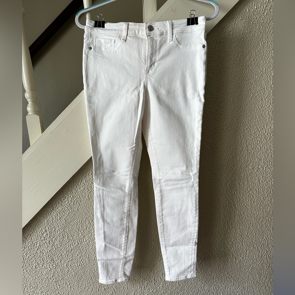 White jeans- size 27/4